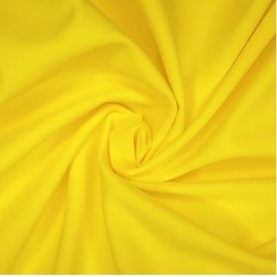 Kód: 38513 Matt két irányba elasztikus lycra 190 grm2. 100 százalékosan újrahasznosított ECONYL ® poliamid nylon szálból készült,  bizonyítottan kétszer jobban ellenáll a klórnak, barnító krémeknek, olajoknak mint a hasonló szövetek. LYCRA Xtra Life ™ hosszú élettratamú.